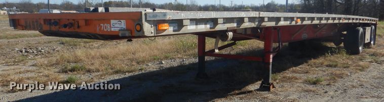 image for item DJ8526 2006 Wilson CF900 flatbed trailer