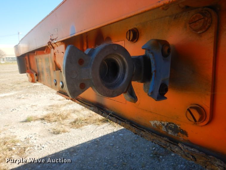 image for item DJ8526 2006 Wilson CF900 flatbed trailer