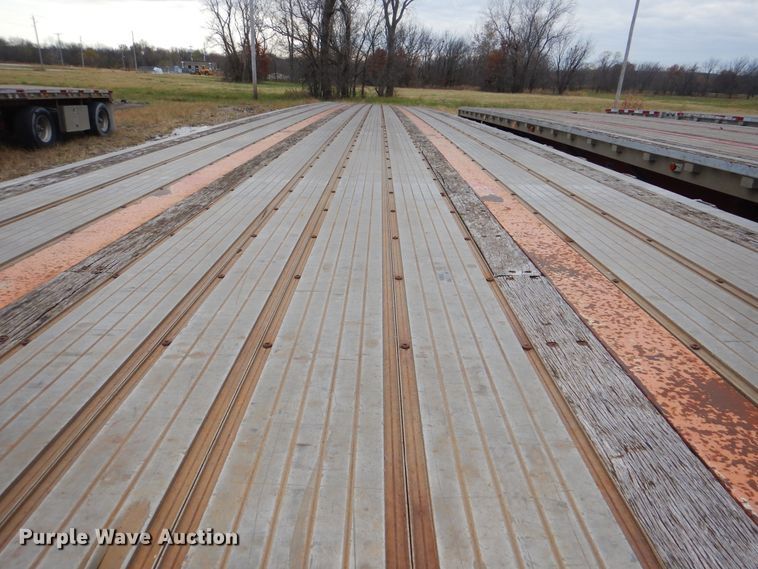 image for item DJ8536 2006 Transcraft Eagle NW2 flatbed trailer