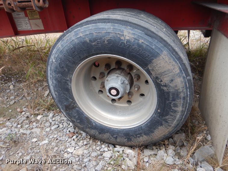 image for item DJ8536 2006 Transcraft Eagle NW2 flatbed trailer