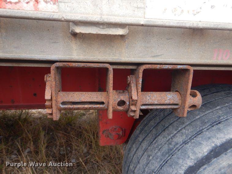 image for item DJ8536 2006 Transcraft Eagle NW2 flatbed trailer