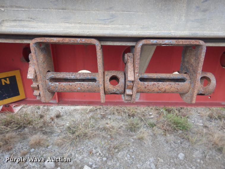 image for item DJ8536 2006 Transcraft Eagle NW2 flatbed trailer