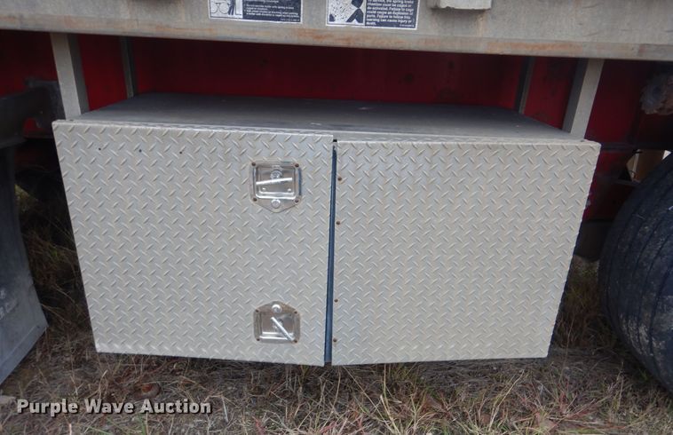 image for item DJ8537 2006 Wilson CF900 flatbed trailer