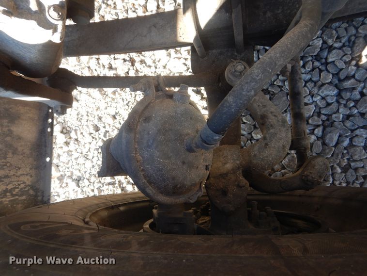 image for item DJ8547 1995 Freightliner FLD  semi truck