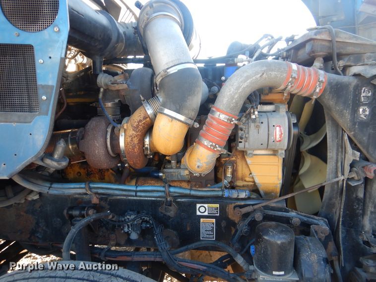 image for item DJ8548 2006 Kenworth T600  semi truck