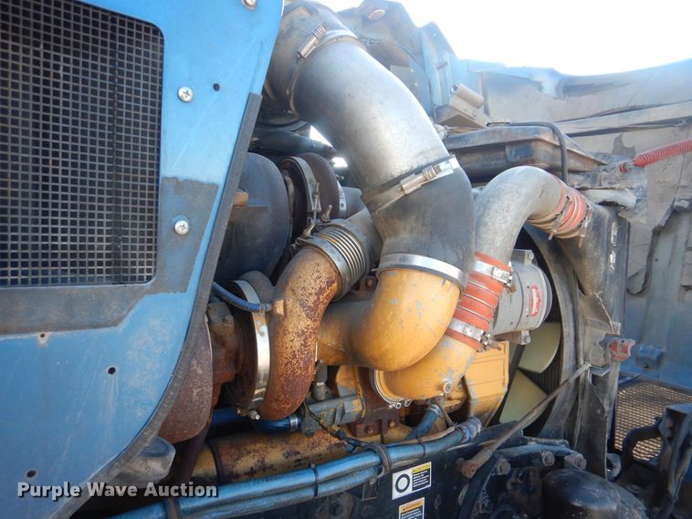 image for item DJ8548 2006 Kenworth T600  semi truck