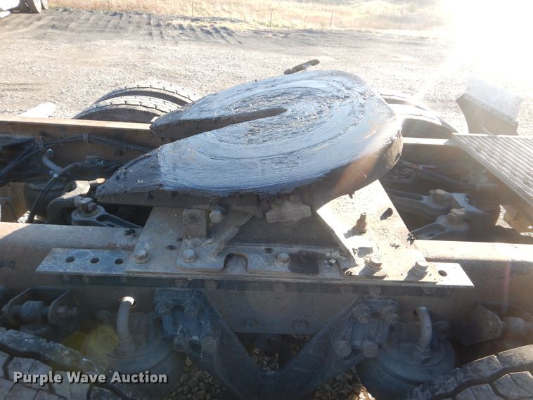 image for item DJ8548 2006 Kenworth T600  semi truck