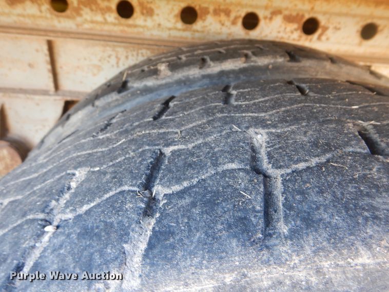 image for item DJ8551 1987 Fruehauf FPX-F2-48 dry van trailer