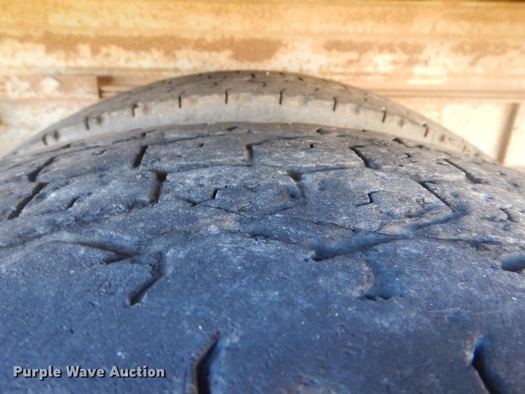 image for item DJ8551 1987 Fruehauf FPX-F2-48 dry van trailer