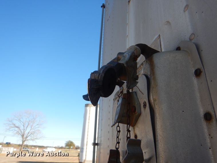 image for item DJ8552 1962 Fruehauf VB6-R2-40 dry van trailer