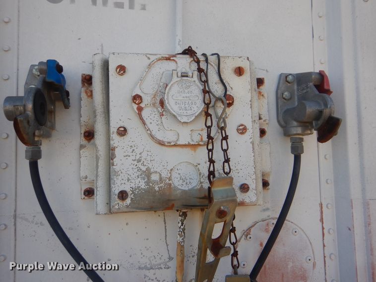 image for item DJ8554 1969 Fruehauf dry van trailer