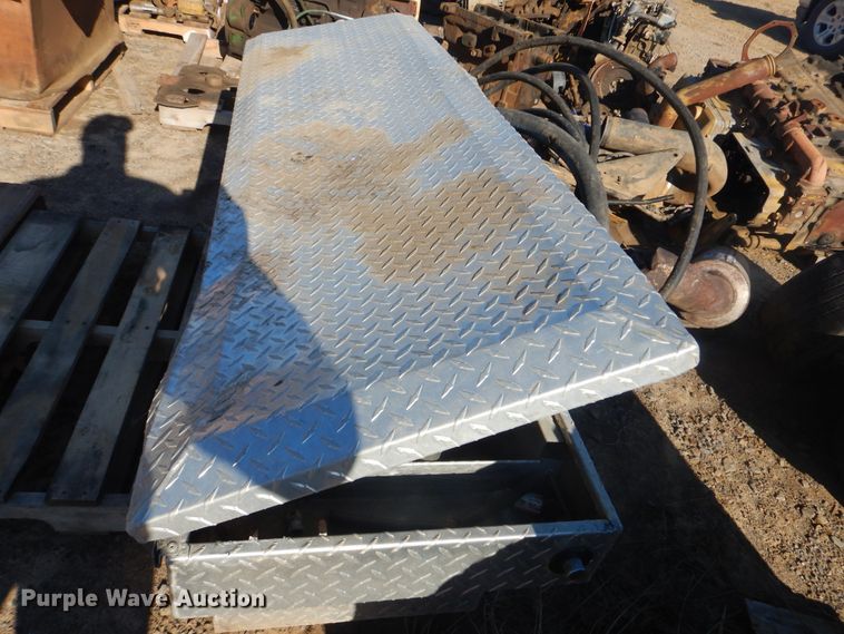 image for item DJ8565 Truck parts