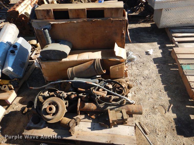 image for item DJ8565 Truck parts