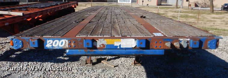 image for item DJ8574 2005 Utility FS2CHS flatbed trailer