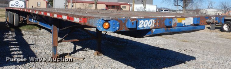 image for item DJ8574 2005 Utility FS2CHS flatbed trailer