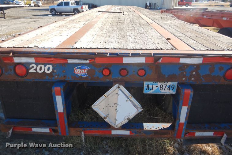 image for item DJ8574 2005 Utility FS2CHS flatbed trailer