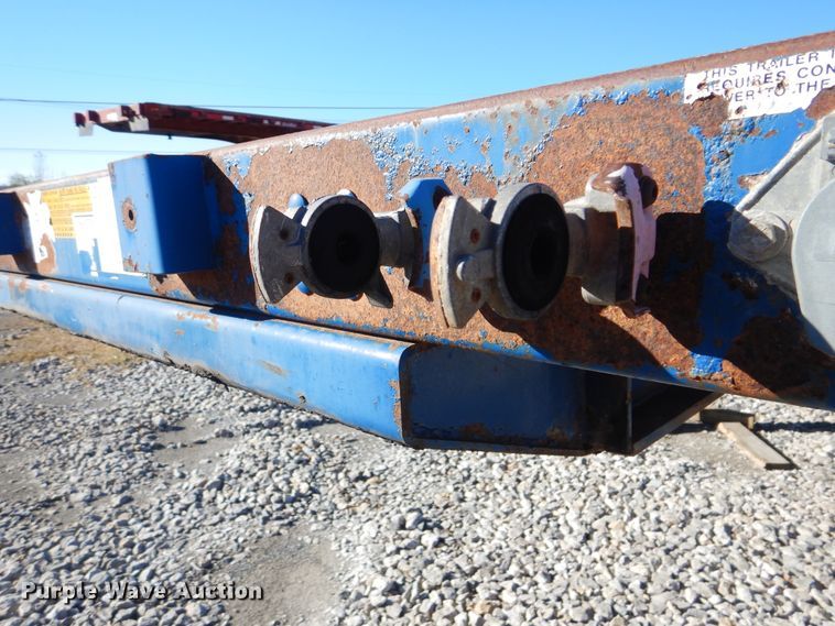 image for item DJ8574 2005 Utility FS2CHS flatbed trailer