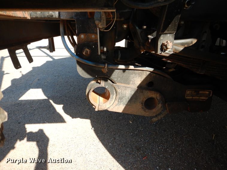 image for item DJ8811 2004 Freightliner Business Class M2  crane truck