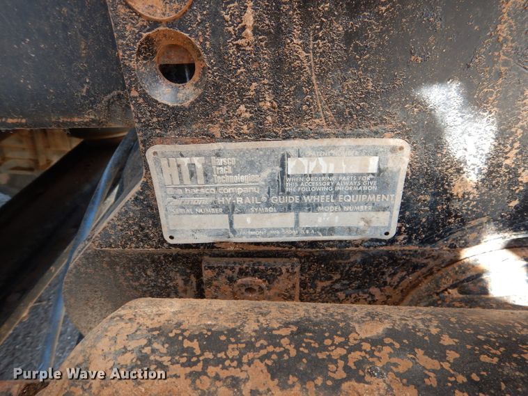 image for item DJ8811 2004 Freightliner Business Class M2  crane truck