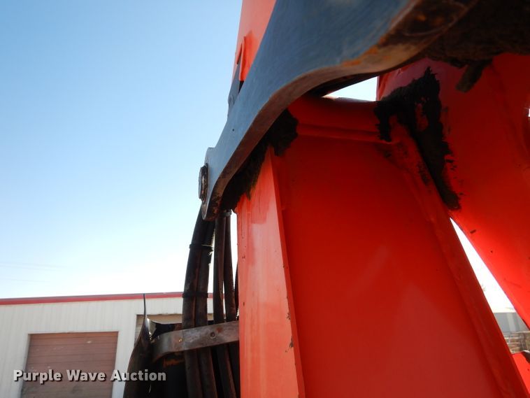 image for item DJ8811 2004 Freightliner Business Class M2  crane truck