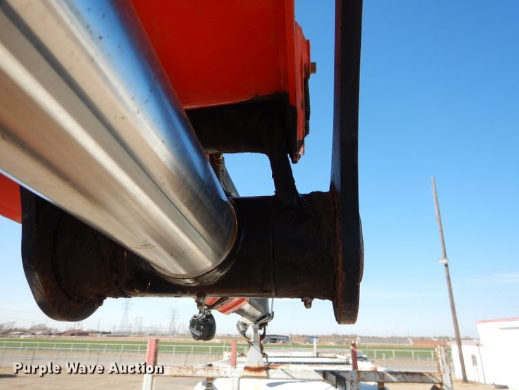 image for item DJ8811 2004 Freightliner Business Class M2  crane truck