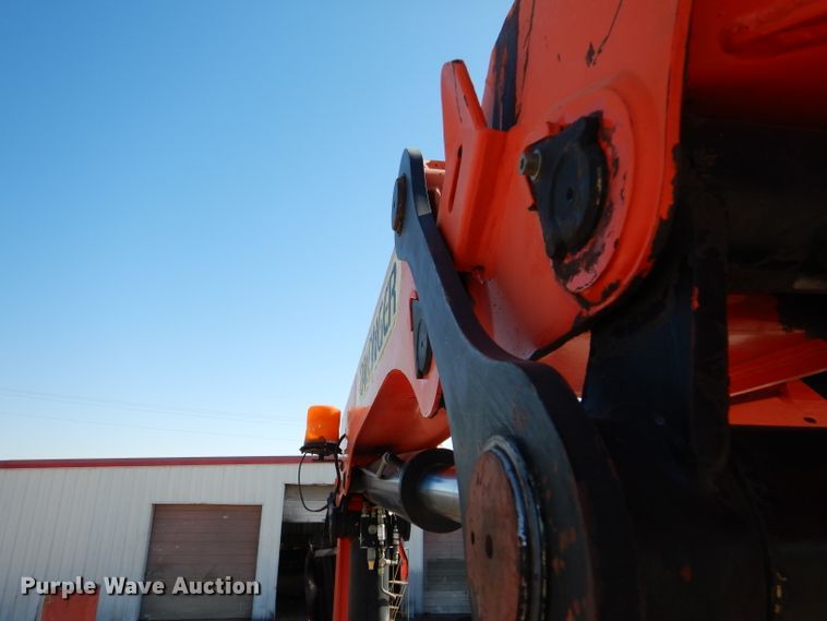 image for item DJ8811 2004 Freightliner Business Class M2  crane truck