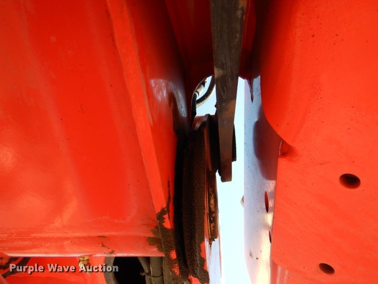 image for item DJ8811 2004 Freightliner Business Class M2  crane truck