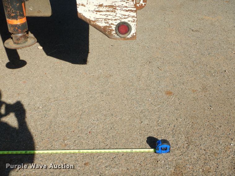 image for item DJ8811 2004 Freightliner Business Class M2  crane truck