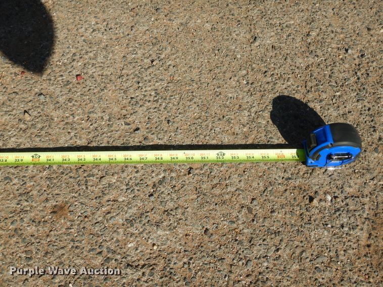 image for item DJ8811 2004 Freightliner Business Class M2  crane truck