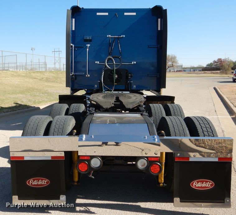 image for item DJ8813 2014 Peterbilt 388  semi truck