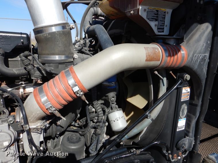 image for item DJ8813 2014 Peterbilt 388  semi truck