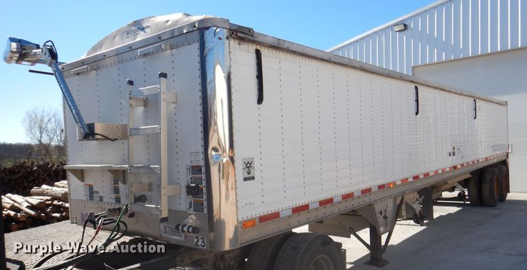 image for item DY9606 2007 Wilson DWH-500 double hopper bottom grain trailer