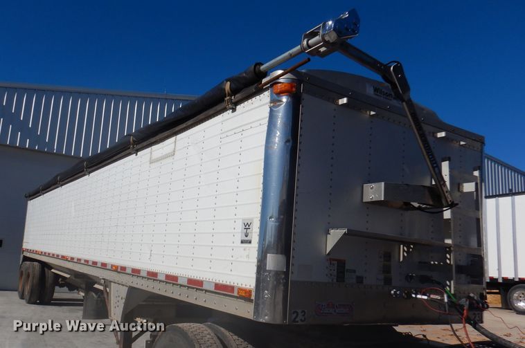 image for item DY9606 2007 Wilson DWH-500 double hopper bottom grain trailer