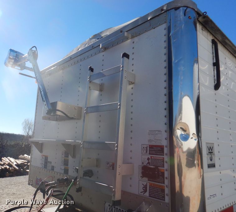 image for item DY9606 2007 Wilson DWH-500 double hopper bottom grain trailer