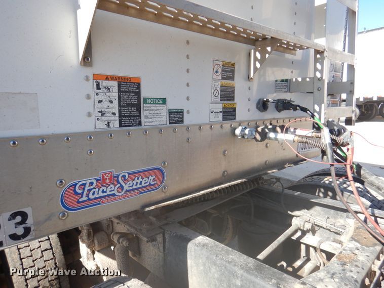 image for item DY9606 2007 Wilson DWH-500 double hopper bottom grain trailer