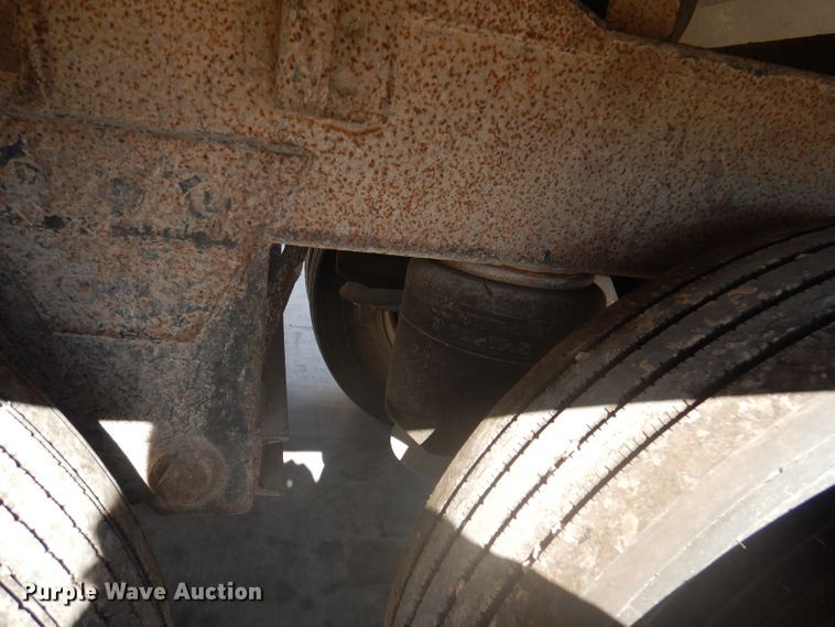 image for item DY9606 2007 Wilson DWH-500 double hopper bottom grain trailer