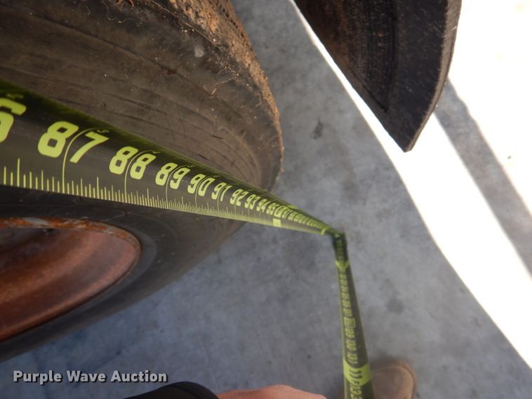 image for item DY9606 2007 Wilson DWH-500 double hopper bottom grain trailer