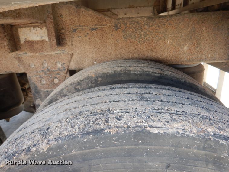 image for item DY9606 2007 Wilson DWH-500 double hopper bottom grain trailer