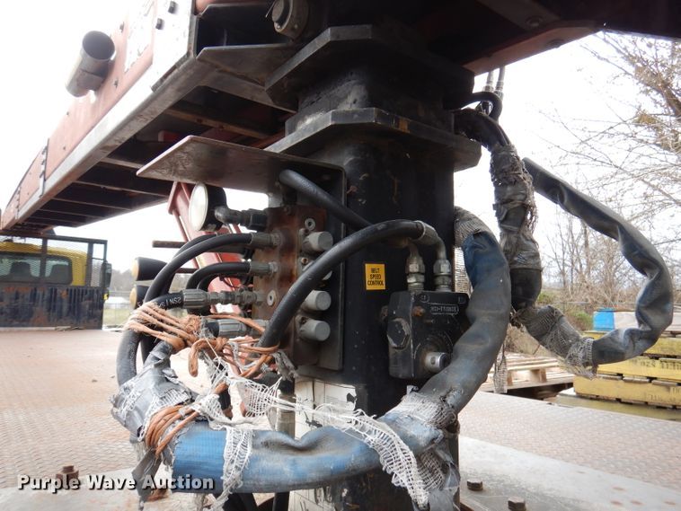 image for item DY9643 2004 International 7500  shingle conveyor truck