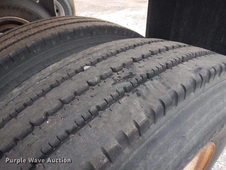 image for item EY9062 1999 Clement HL3526 end dump trailer