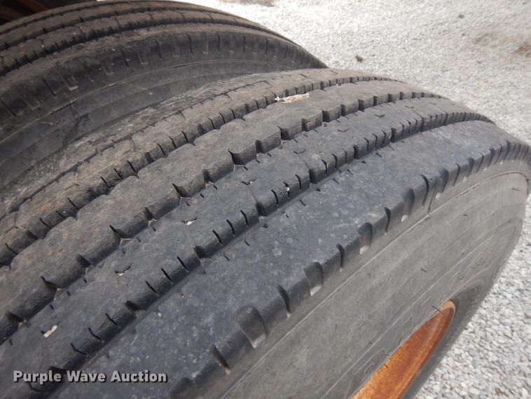 image for item EY9062 1999 Clement HL3526 end dump trailer