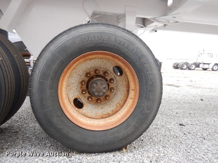 image for item EY9062 1999 Clement HL3526 end dump trailer