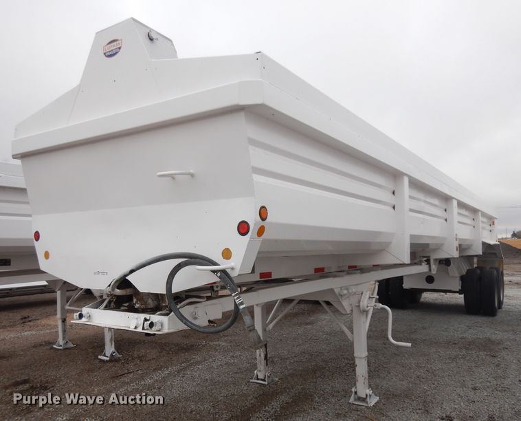 image for item EY9063 2000 Lufkin end dump trailer