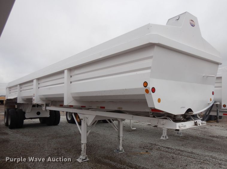 image for item EY9063 2000 Lufkin end dump trailer