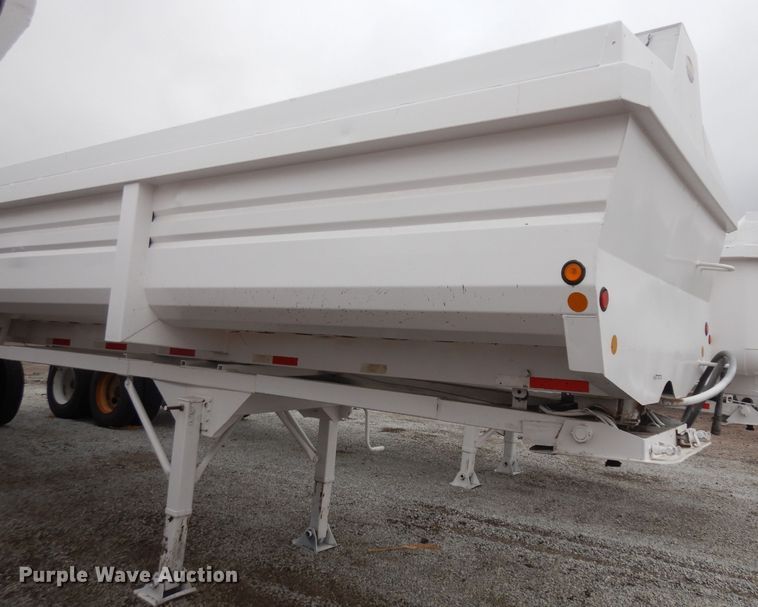 image for item EY9063 2000 Lufkin end dump trailer