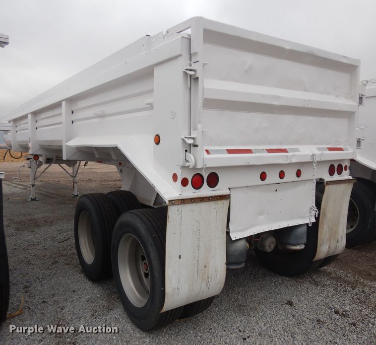image for item EY9063 2000 Lufkin end dump trailer