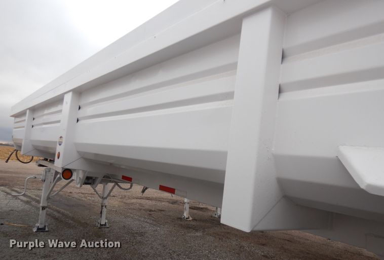 image for item EY9063 2000 Lufkin end dump trailer