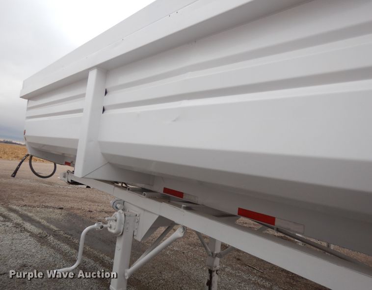 image for item EY9063 2000 Lufkin end dump trailer