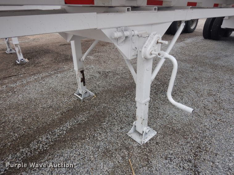 image for item EY9063 2000 Lufkin end dump trailer