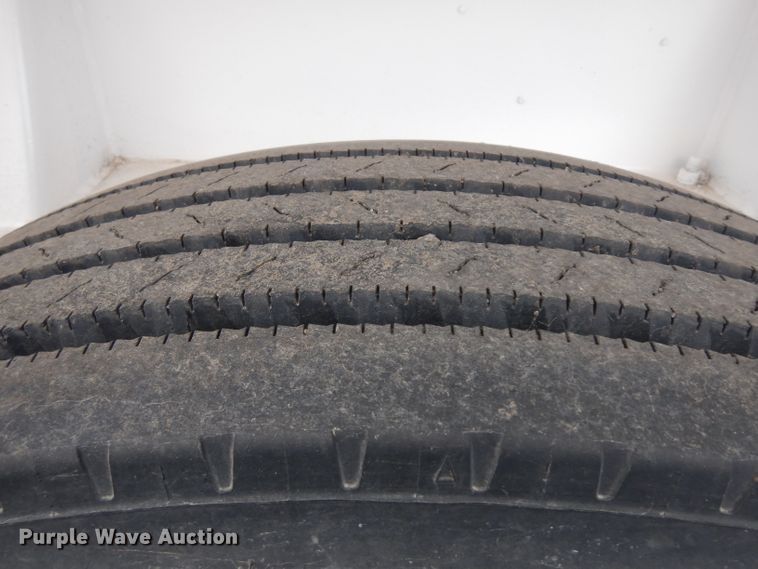 image for item EY9063 2000 Lufkin end dump trailer